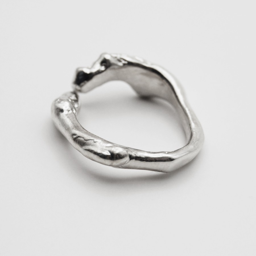 Twin ring
