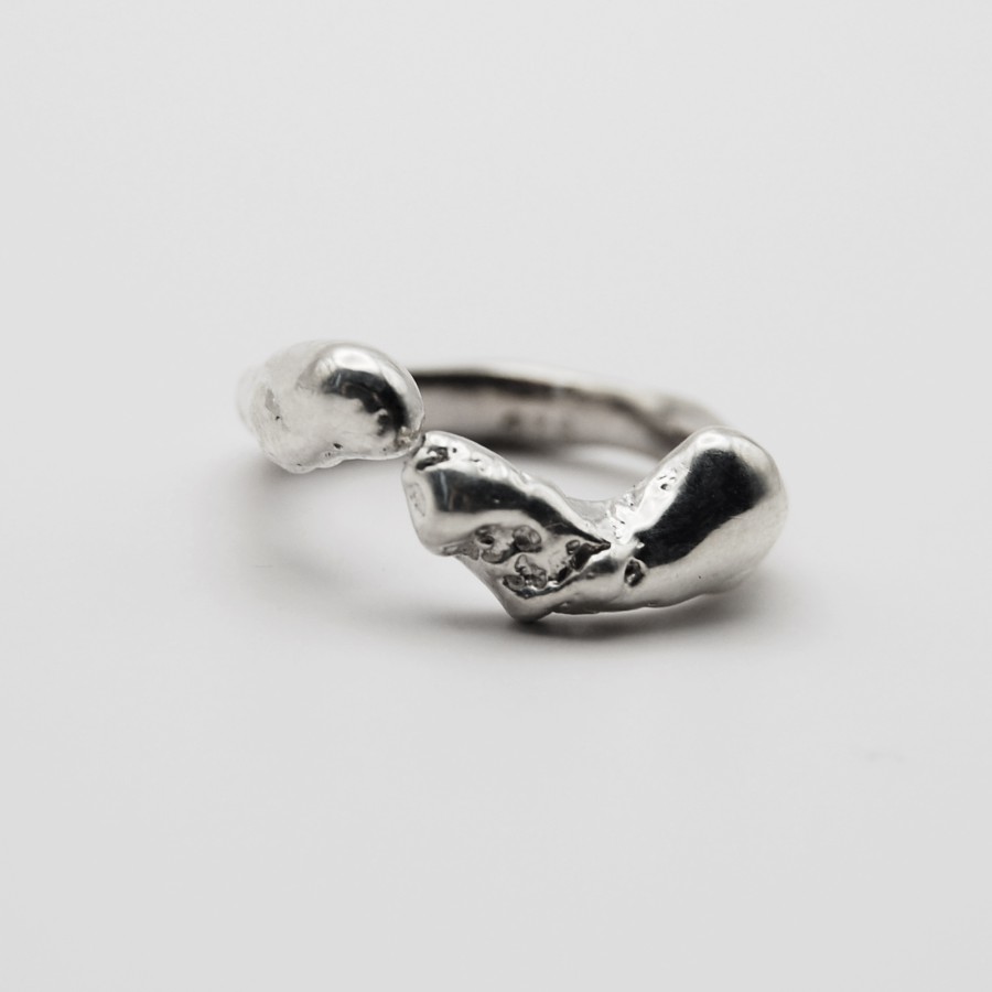 Twin ring