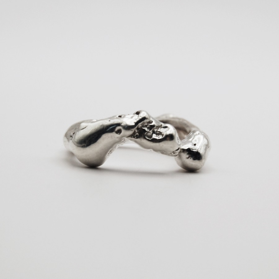 Twin ring