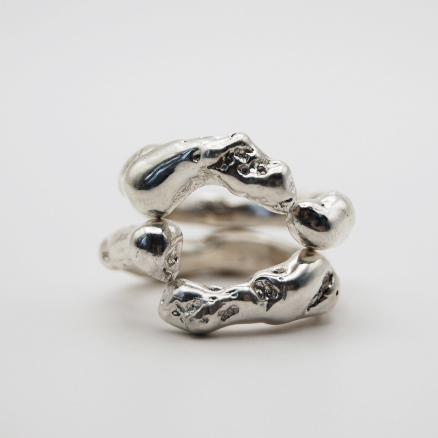 Twin ring