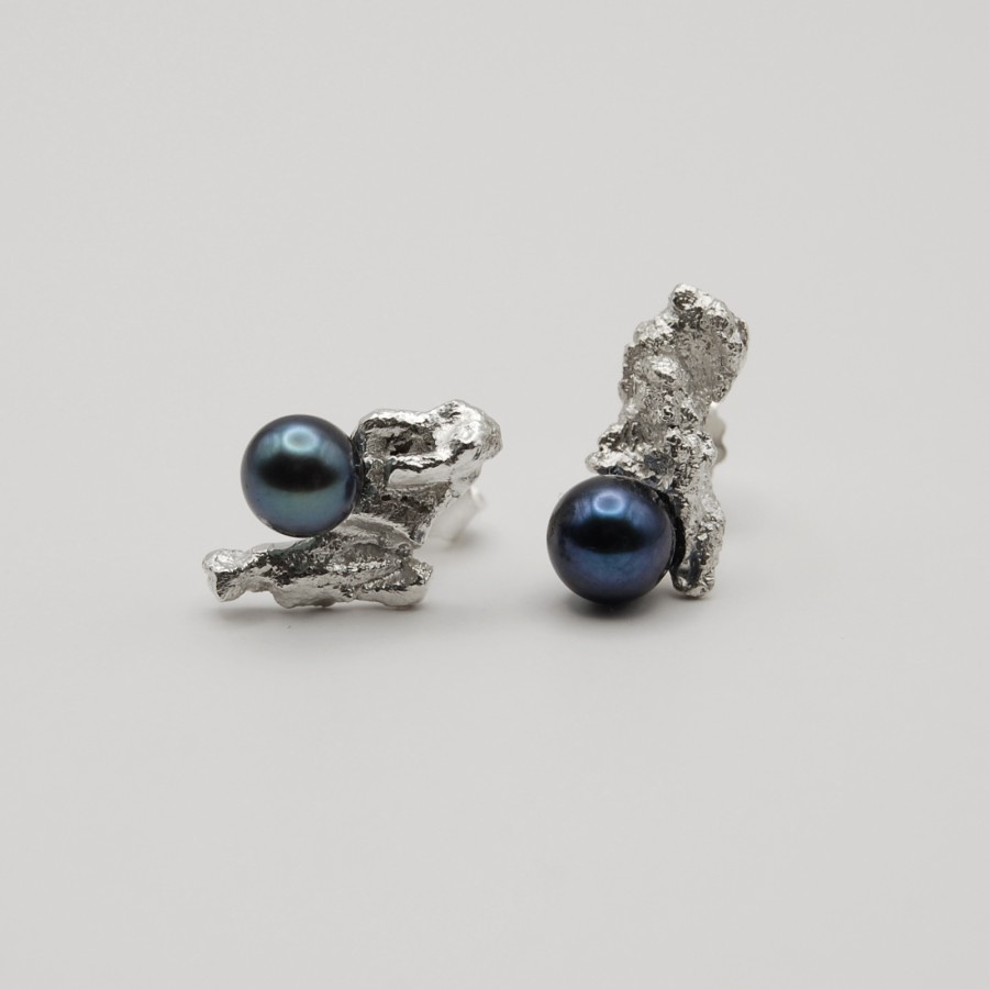 Silver Nugget earrings with pearl