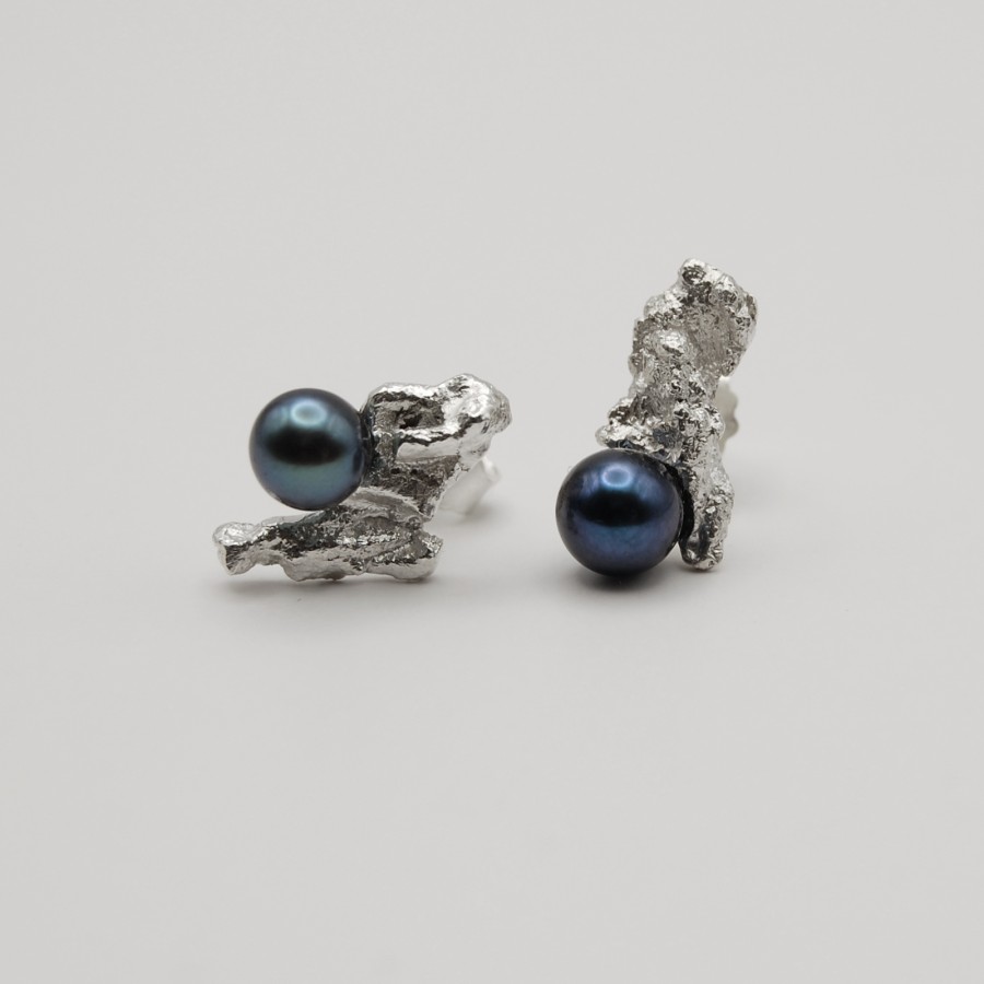 Silver Nugget earrings with pearl