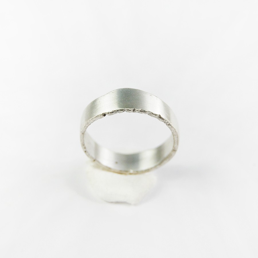Flat silver ring