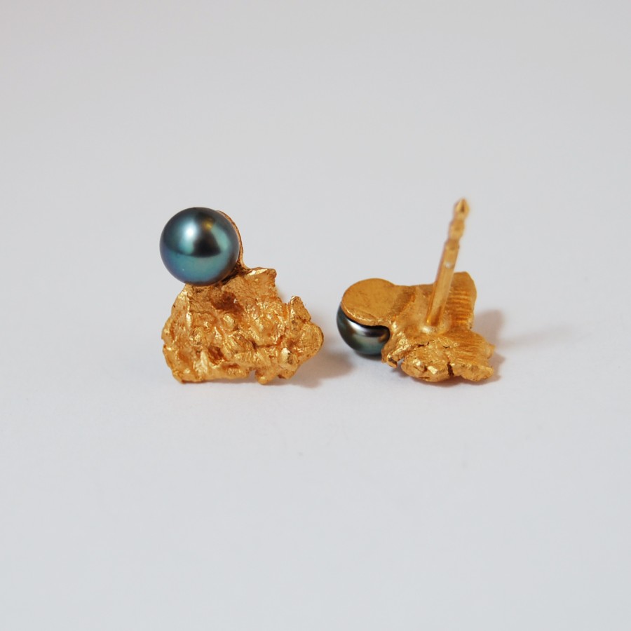 Golden Nugget earrings with pearl