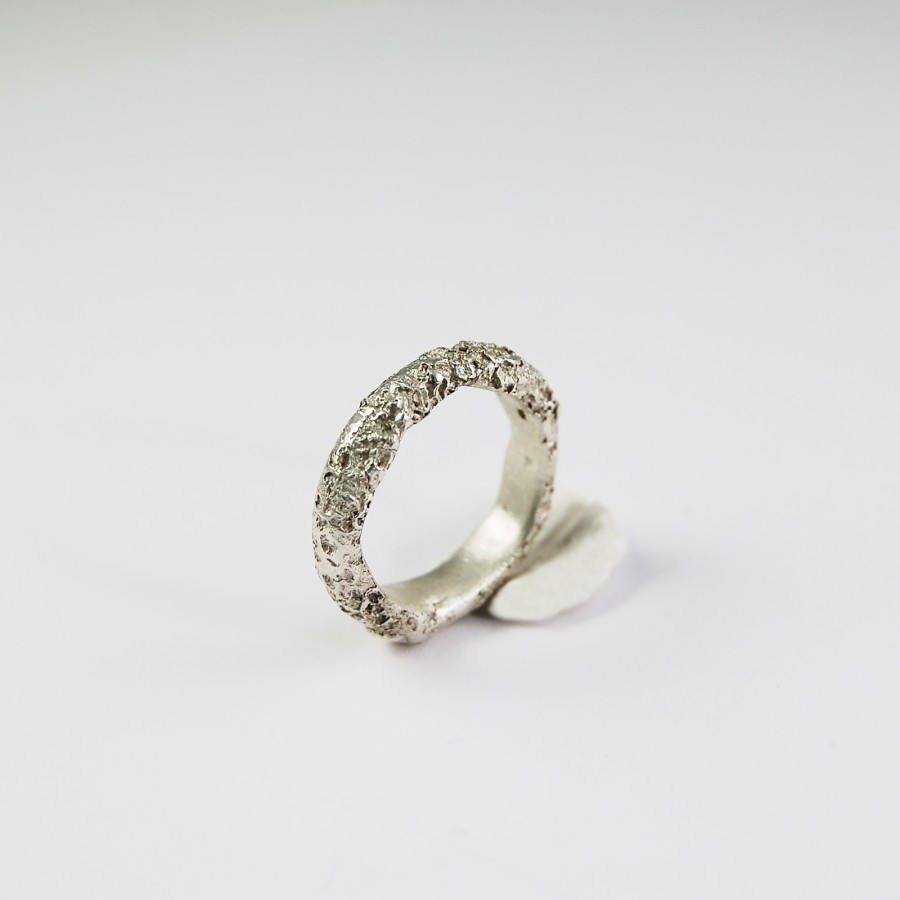 Texture silver ring